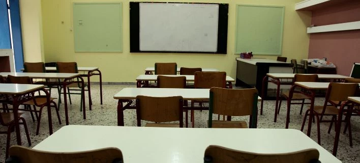 Σοκάρουν οι λεπτομέρειες για τον δάσκαλο της Βοιωτίας -Μοίραζε πορνογραφικό υλικό με παιδιά